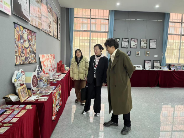 艺术学院与共青城市委宣传部共绘“共·青春”新篇章——刘俊部长调研指导促深度合作